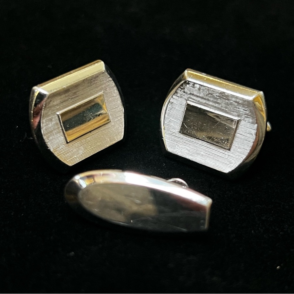 Swank signed Silver Tone Cuff Links Tie Clip Set